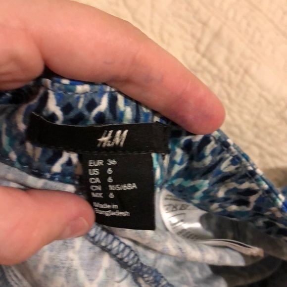 Patterned Shorts - Picture 4 of 4